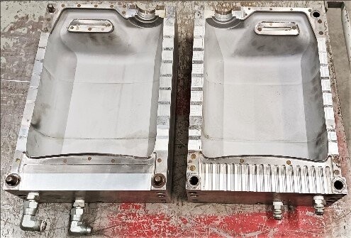 Unknown Brand PD-292-4A 1.5 Gallon Blow Mold