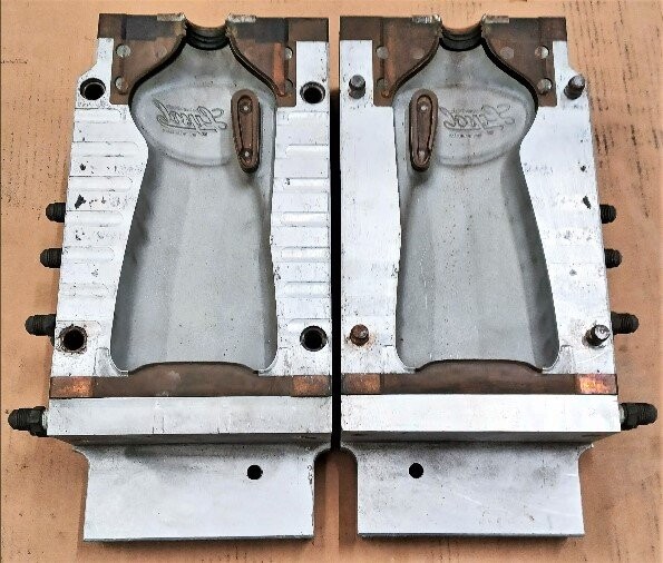 Unknown Brand Unknown Model 1 Liter Lysol Bottle Blow Mold