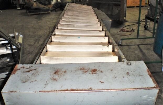 Unknown Brand Unknown Model 13.5 Feet Long Flat Conveyor - Image 3