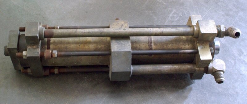 Unknown Brand 1477 N Hydraulic Cylinder