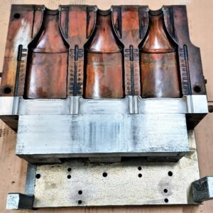 Unknown Brand Unknown Model 15 oz Pour Fuel Bottle Blow Mold