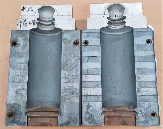 Unknown Brand Unknown Model 16 oz Cylinder Bottle Blow Mold