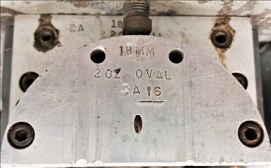 Unknown Brand 2104 2oz Oval Blow Mold - Image 2