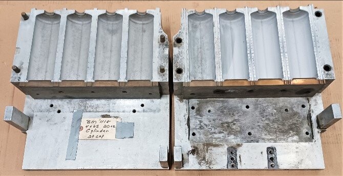 Unknown Brand Unknown Model 20 oz Armor All Cylinder Blow Mold