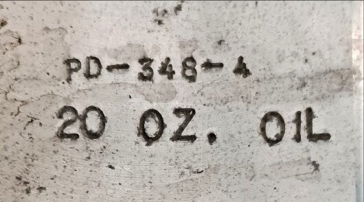 Unknown Brand PD-348 20 oz Oil Bottle Blow Mold - Image 2