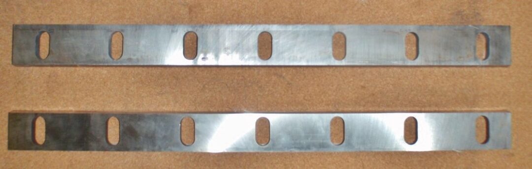 Unknown Brand Unknown Model 23 15/16 Inch Long Bed Knives