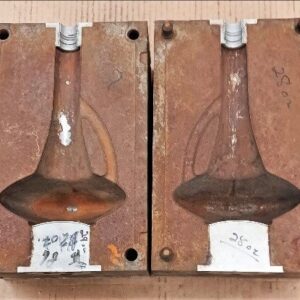 Unknown Brand Unknown Model 28 oz Genie Bottle Blow Mold