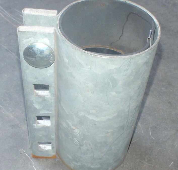 Unknown Brand 3 1/2 OD Coupling