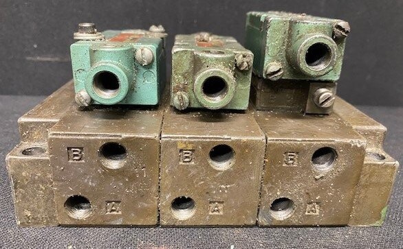 Numatics 11DPA4000 and Unknown Model Pneumatic Valves on Connected Manifolds - Image 2