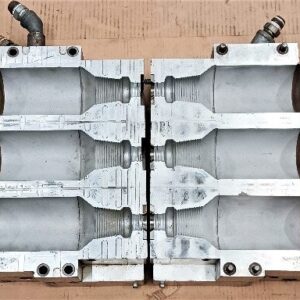 Unknown Brand Unknown Model 32 oz Carafe Bottle Blow Mold