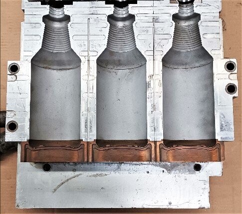 Unknown Brand Unknown Model 32 oz Carafe Bottle Blow Mold - Image 2