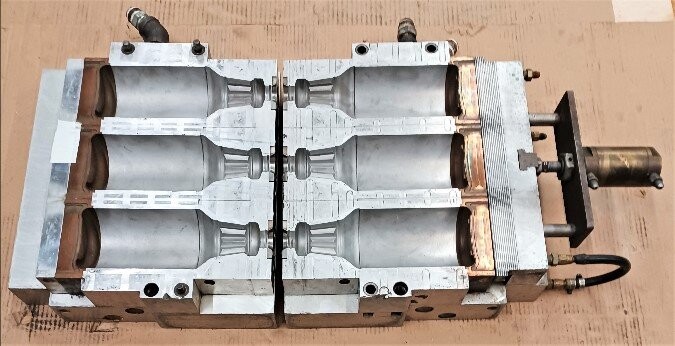 Unknown Brand Unknown Model 32 oz Decanter Cylinder Bottle Blow Mold