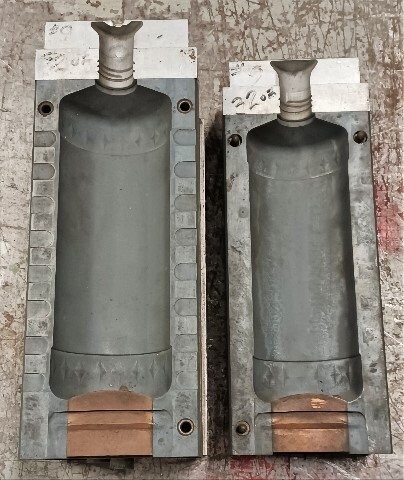 Unknown Brand Unknown Model 32oz DI-Cylinder Blow Mold