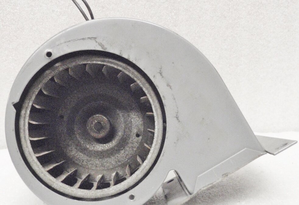 Dayton 4C446 Blower With Motor - Image 2