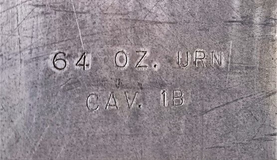 Unknown Brand Unknown Model 64oz Urn Blow Mold - Image 2