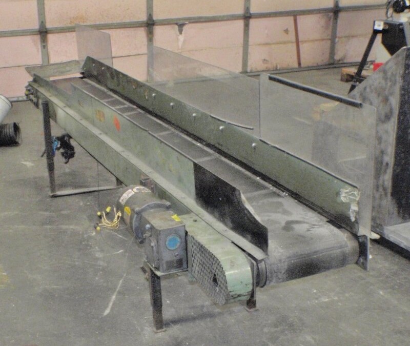 Unknown Brand Unknown Model .75 HP 117 inches long Flat Conveyor