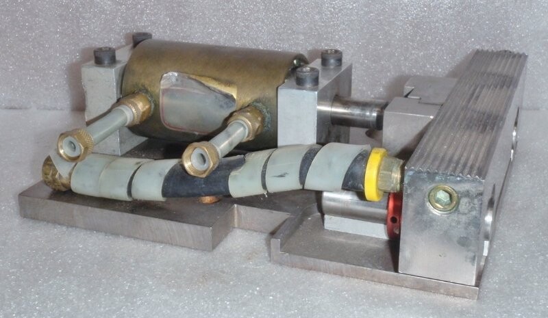 Unknown Brand Unknown Model 8 5-16 Inch Blow Mold Tail Puller - Image 2