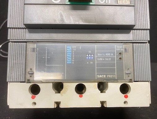 ABB PR211 S5 Sace600VAC 3-Pole Circuit Breaker - Image 2