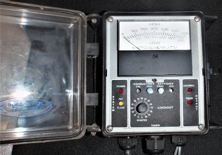 Advantage Controls 2-AM-15 Analog Water Treatment Control