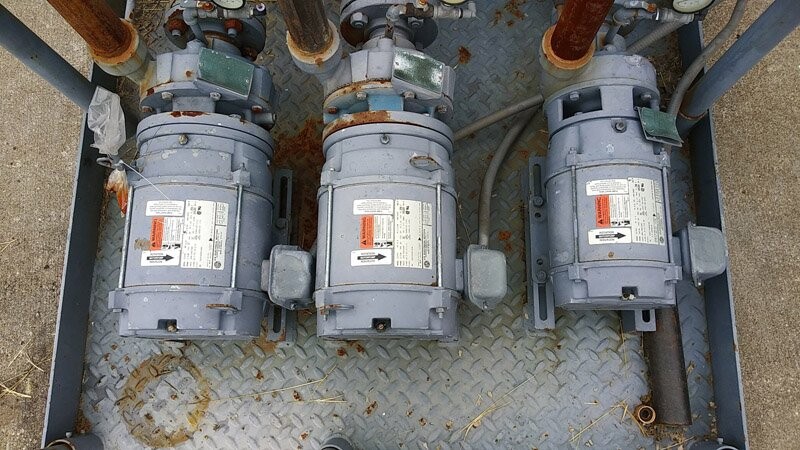 AEC C500D Stainless Steel Tank with Pumps - Image 3