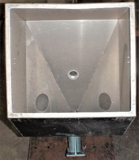 AEC-Whitlock AM-1 Additive Feeder Hopper - Image 2