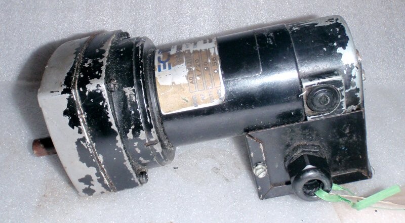 AEC-Whitlock AO-54129B Gear Motor