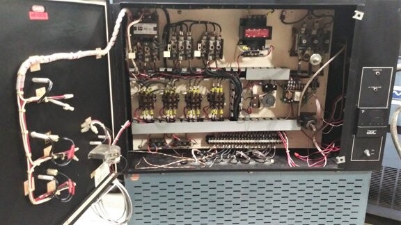 AEC-Whitlock HE-450RT Desiccant Resin Dryer - Image 3