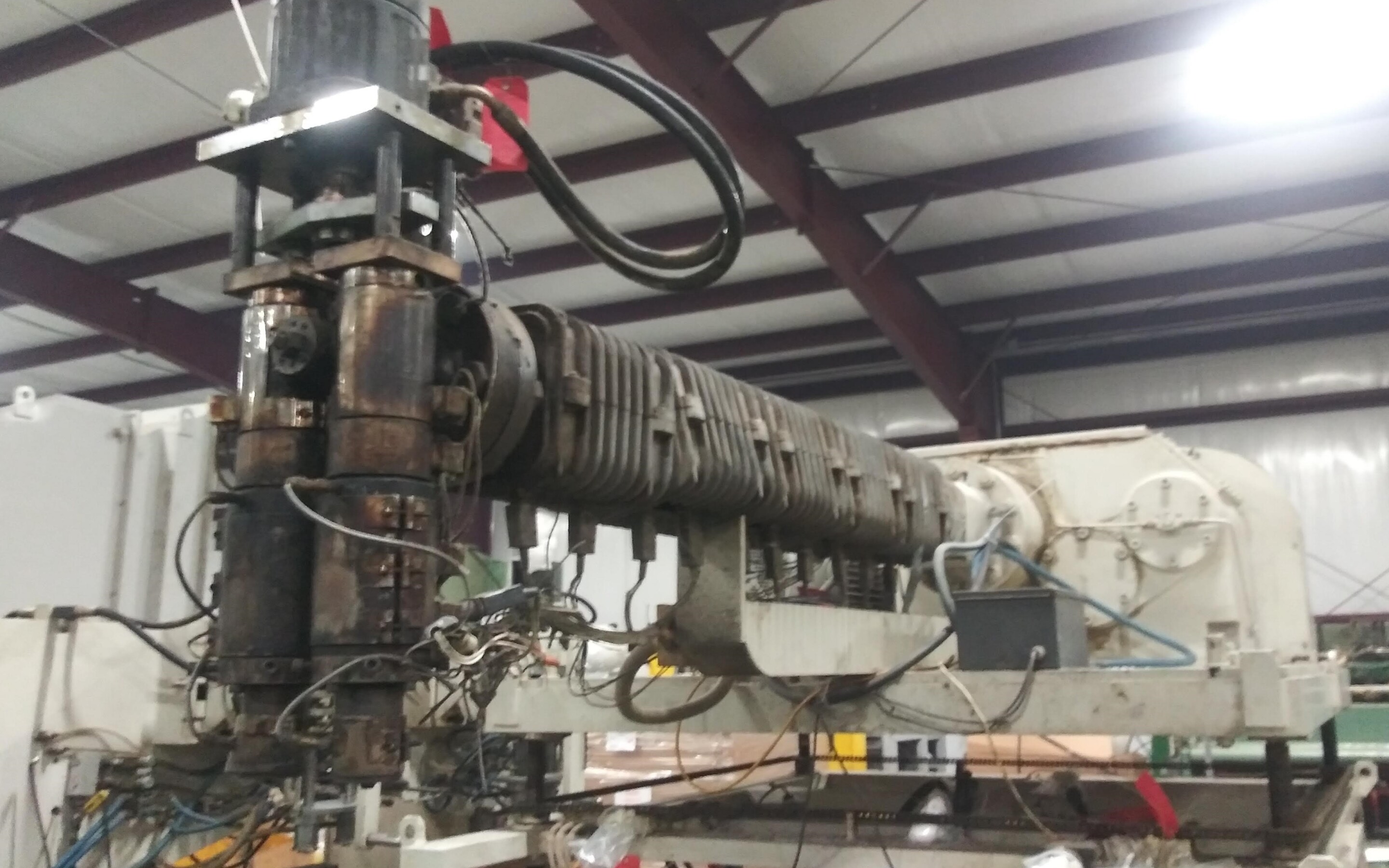 Akei AO-70SNL dual shuttle Blow Molding Machine - Image 4