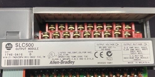 Allen-Bradley 1746-OA16 Series D SLC500 Output Module - Image 2