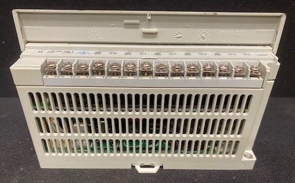 Allen-Bradley 1761-L16AWA Series E MicroLogix 1000 Programmable Logic Controller - Image 2