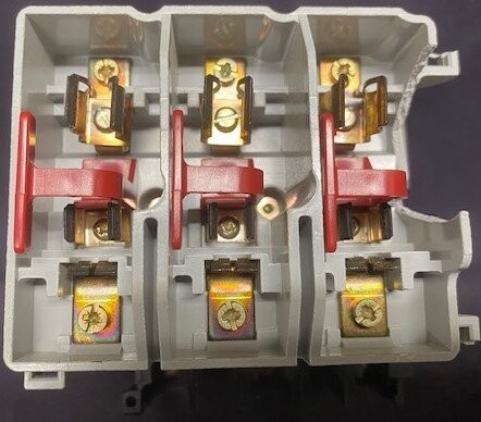 Allen-Bradley 194R-NC030P3 Series B Fusible Disconnect Switch - Image 3