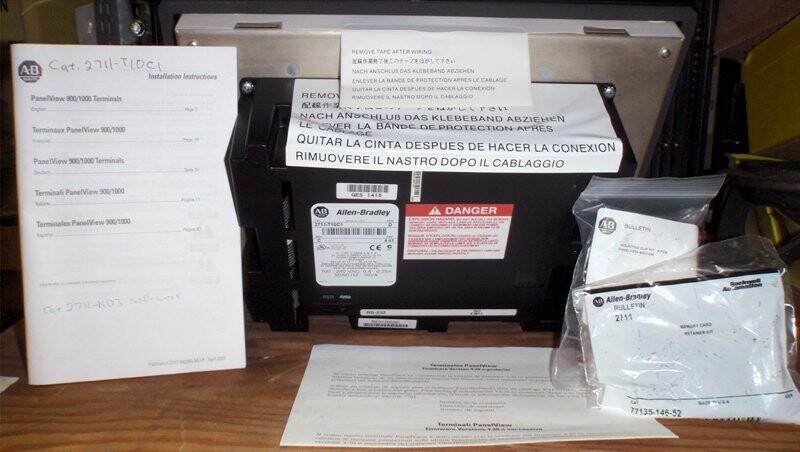 Allen-Bradley 2711-T10C1 PanelView 1000 Operator Interface - Image 2