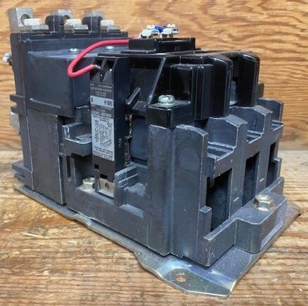 Allen-Bradley 500L-DOD930 Contactor - Image 3