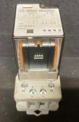 Allen-Bradley 700-HA32A1 Series D 120VAC Relay