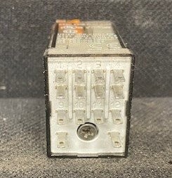 Allen-Bradley 700-HC24A1-3-4 Series D AC120V Relay - Image 3