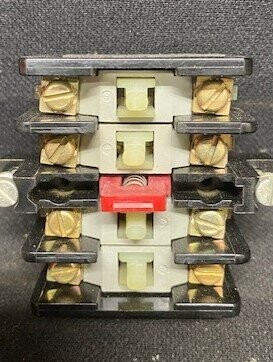 Allen-Bradley 700-NA40 Series B 4-Pole Front Deck Cartridge Contact Block - Image 4