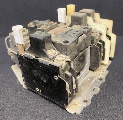 Allen-Bradley 709-AOD103 Series K Starter - Image 3