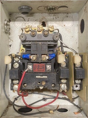 Allen-Bradley 709-AAD3 Bulletin Enclosed AC Automatic Starter - Image 2