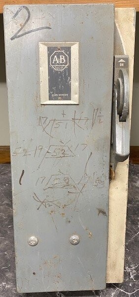 Allen-Bradley 712-BAB24 Series L Bulletin Size 1 Combination Safety Switch/Starter