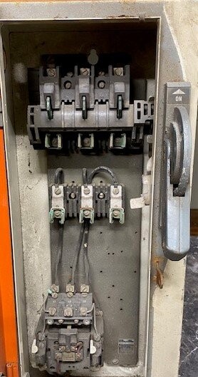 Allen-Bradley 712-BAB24 Series L Bulletin Size 1 Combination Safety Switch/Starter - Image 2