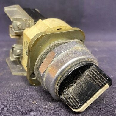 Allen-Bradley 800T-H2 Selector Switch - Image 2
