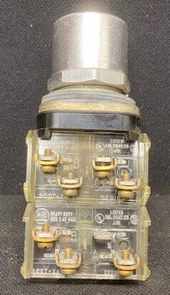 Allen-Bradley 800T-XA Tripled Contact Blocks on Mount with Recessed Push Button