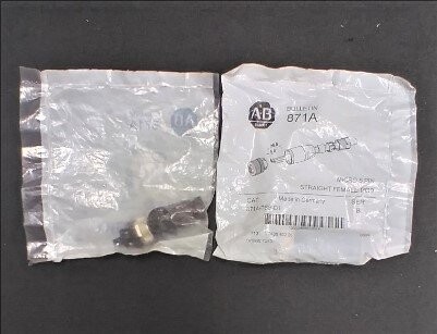 Allen-Bradley 871A-TR5-D1 5-Pin Angled Female Plug