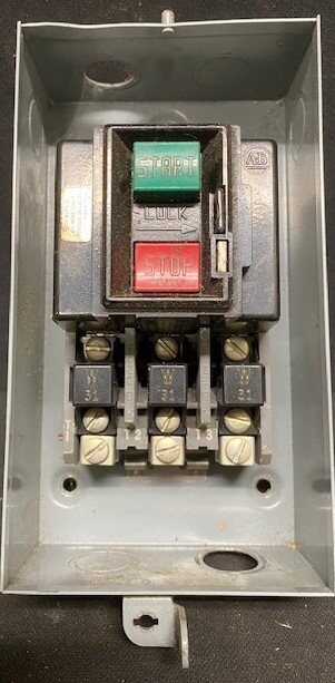 Allen-Bradley 609-AAW Series H Bulletin Three-Phase Enclosed Manual Control Starter - Image 3