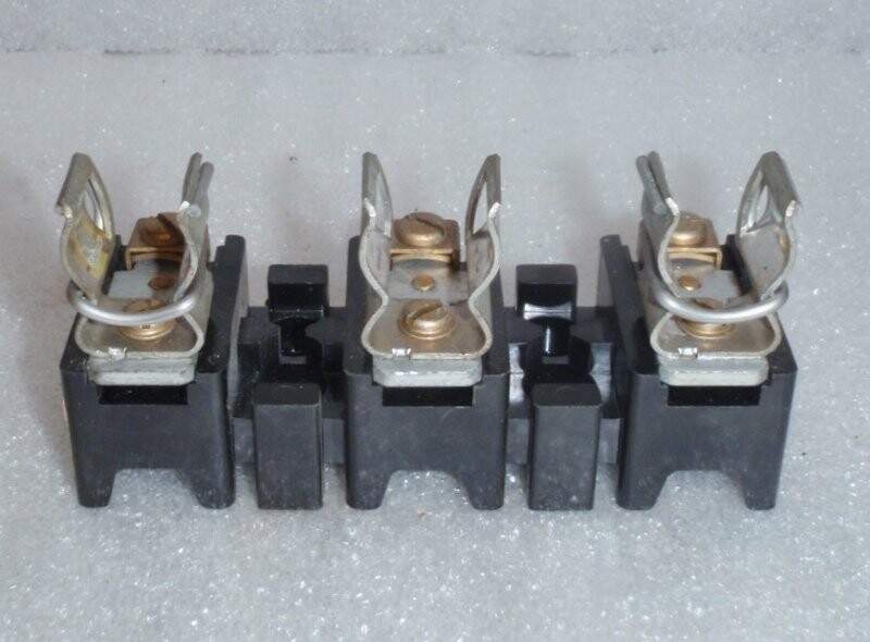 Allen-Bradley X-401978 Fuse Block