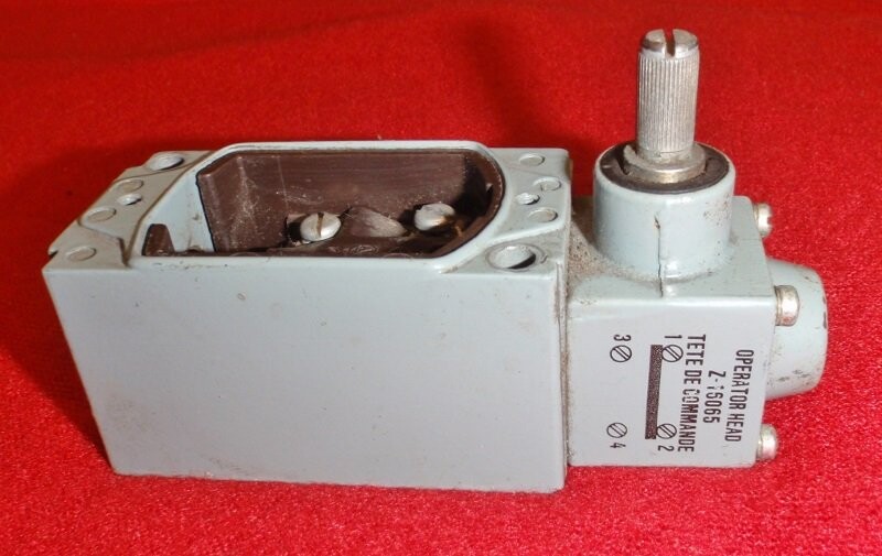Allen-Bradley Z-16065 Operating Head