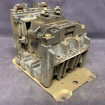 Allen-Bradley 500L-AOD92 Series B Contactor - Image 3