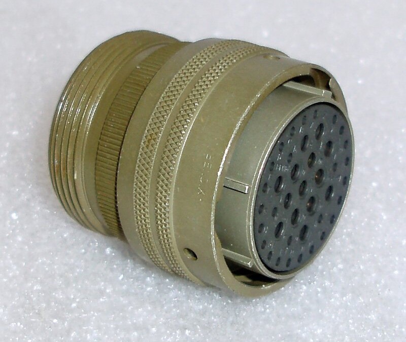 Amphenol PT06A-22-41S Connector