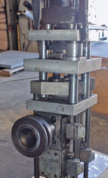 AR. ENG. 2x115mm PVC Blow Molding Head