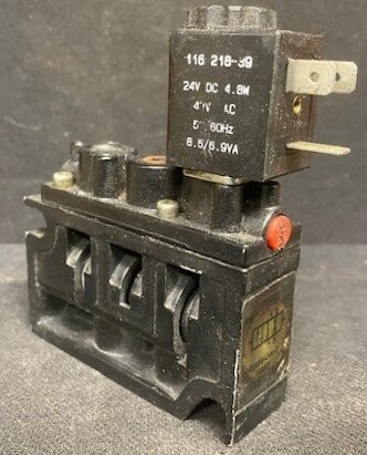 ARO/Ingersoll-Rand A222SS-O24-D Air Control Valve